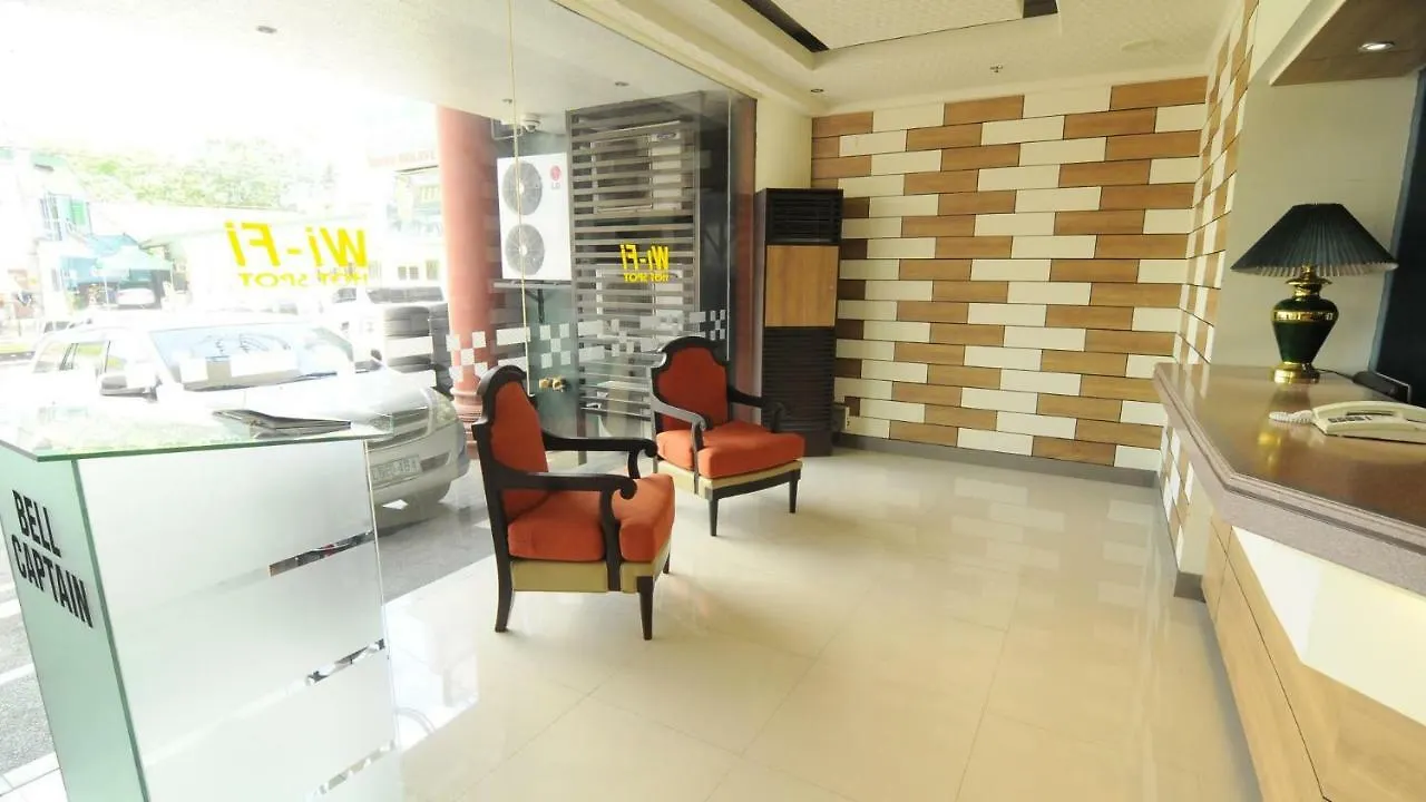 Regency Inn Davao 2*,