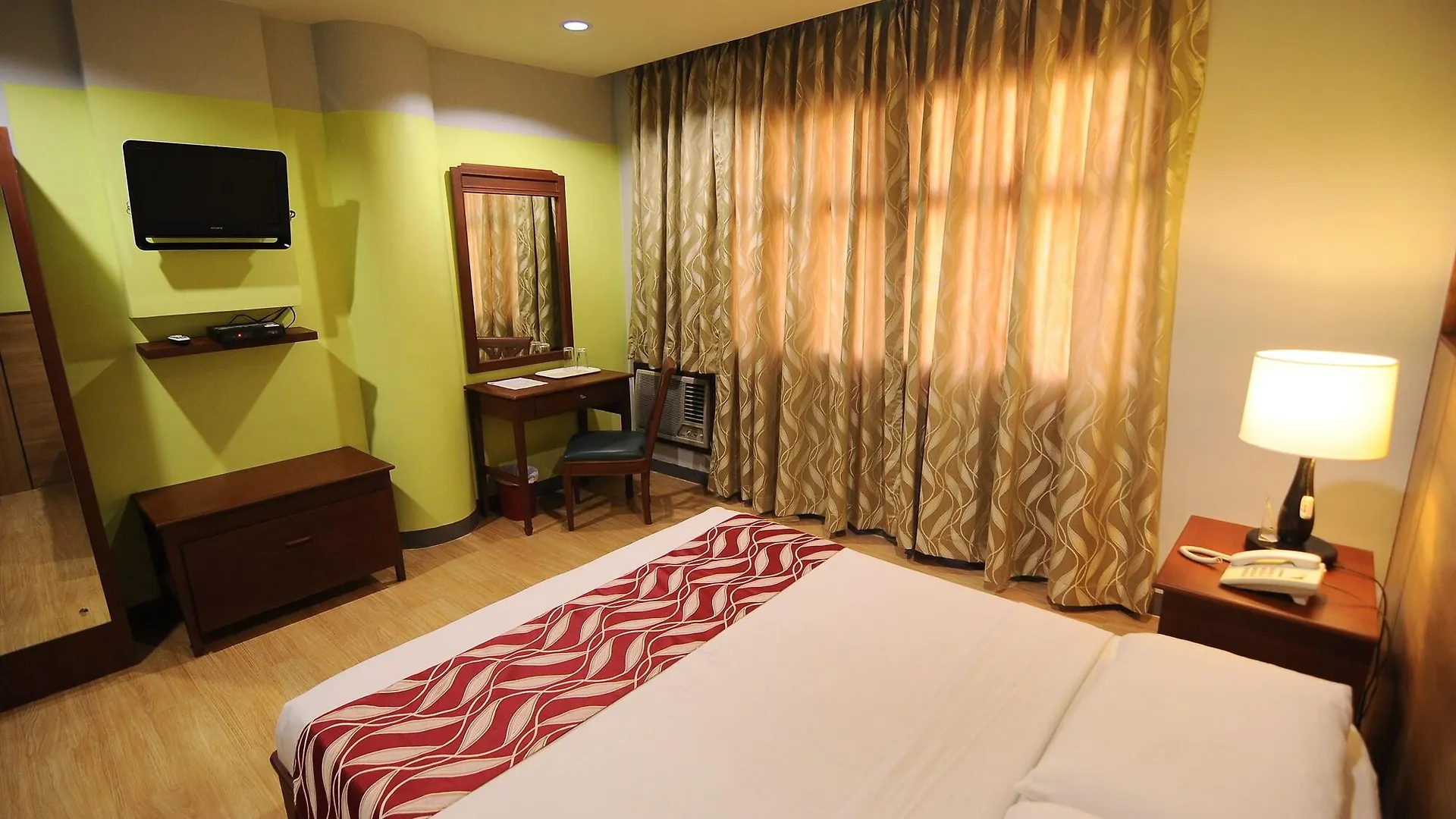 Regency Inn Davao Hotel