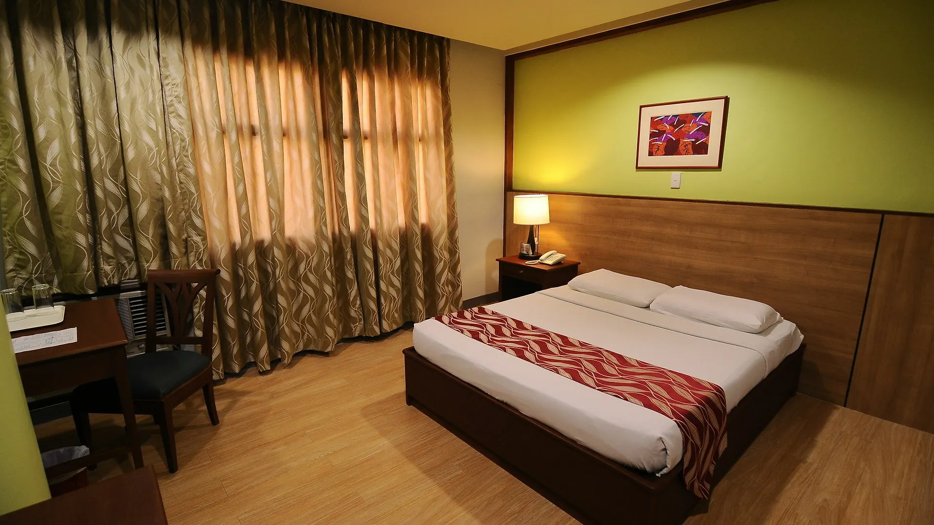 Regency Inn Davao 2*,